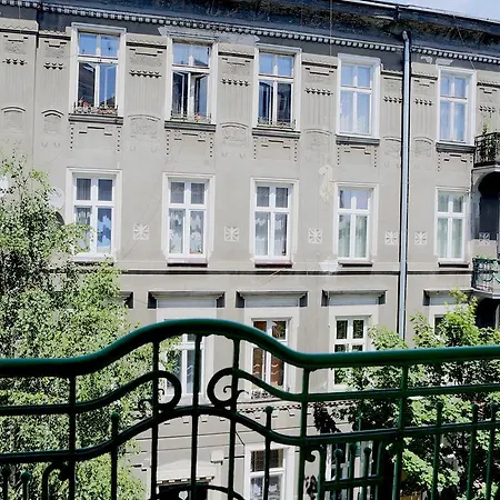 Elegant Bonerowska *